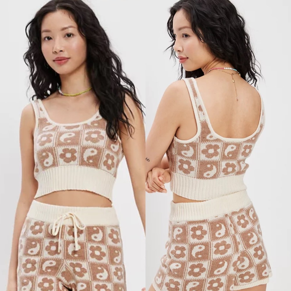 American Eagle‎ • NWT Floral Yin Yang Knit Crop Tank Top Cream Brown Size S